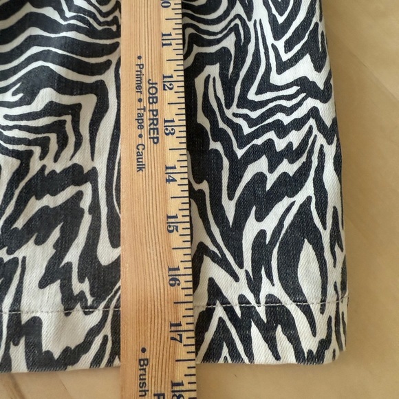 MOTHER DENIM - The Side Split Mini Skirt in Zebra Print - {29} - Picture 6 of 8
